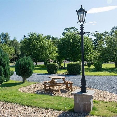 Tweed Lodge Perth Eksteriør bilde