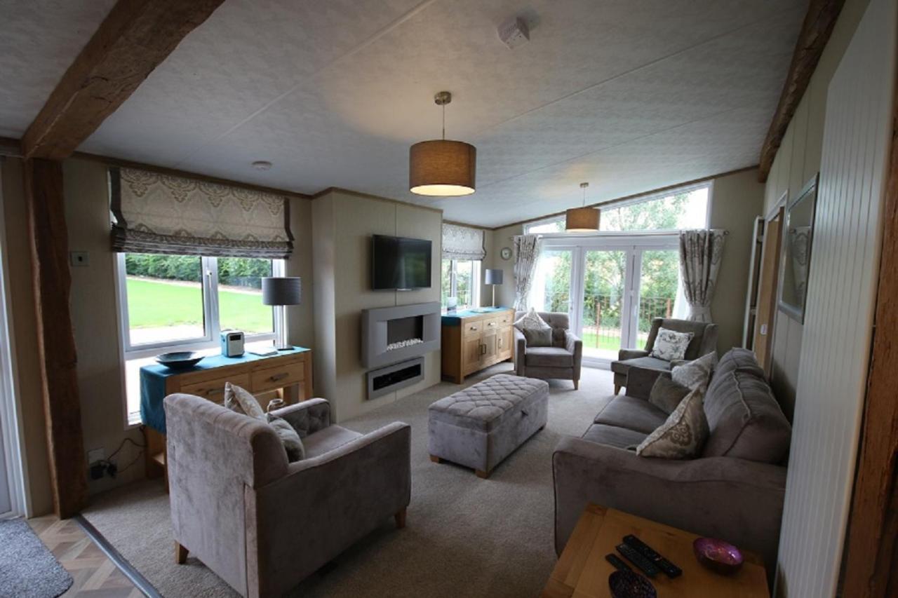 Tweed Lodge Perth Eksteriør bilde